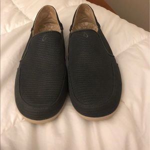 Olukai woman's slip on shoes